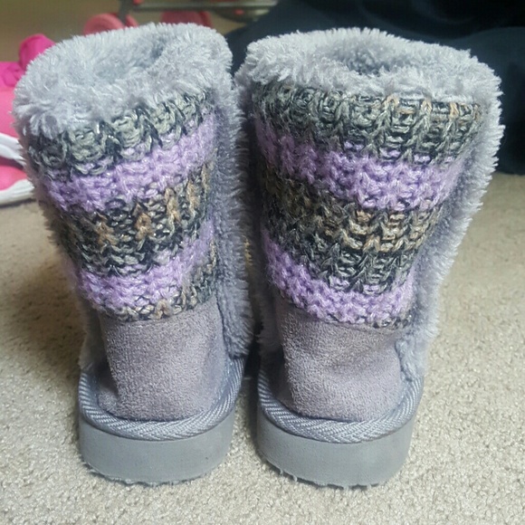 Furred lined toddler boots - Picture 2 of 4
